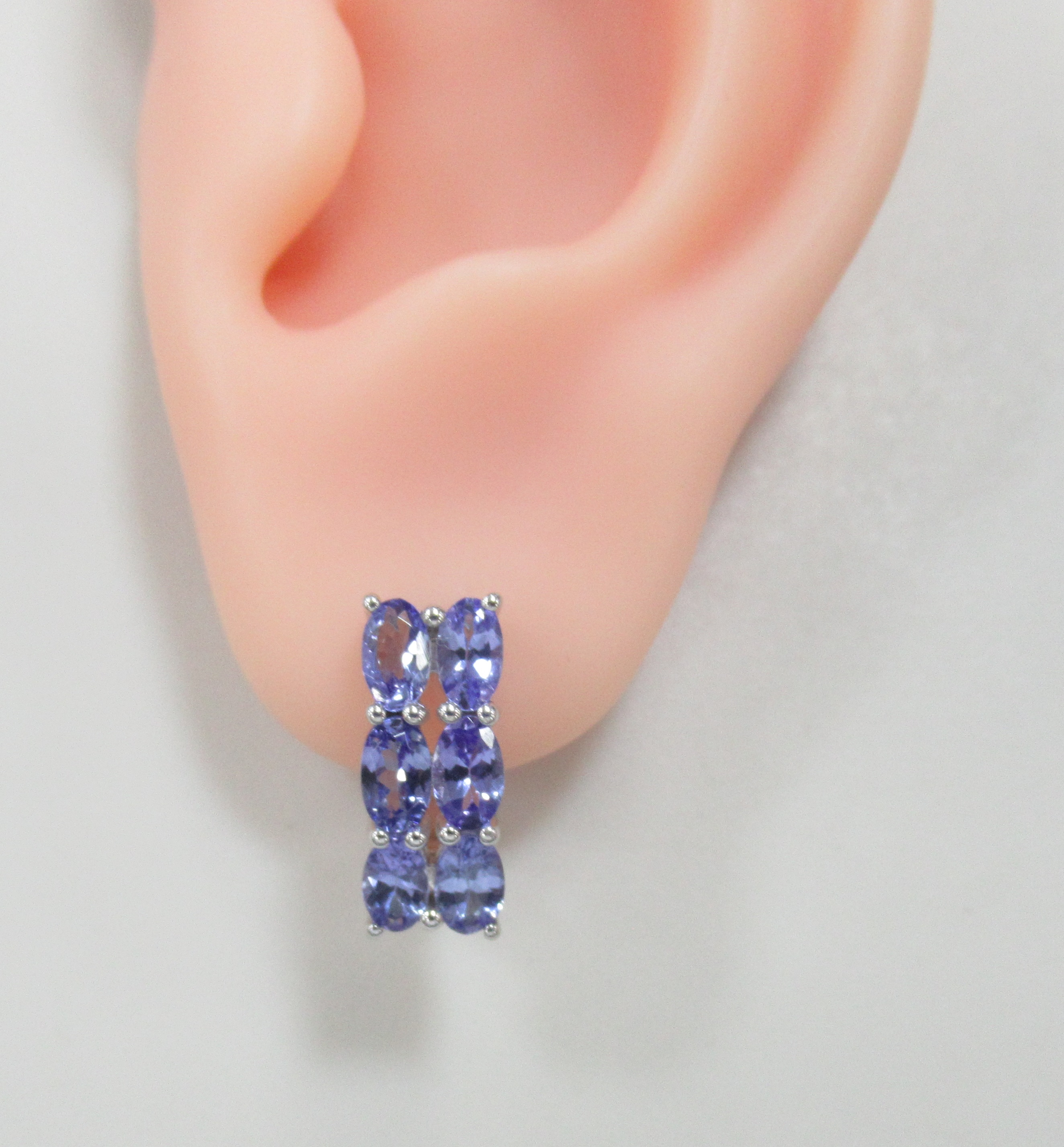 Серебряные серьги с танзанитами